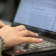 AI-powered schools arrive in Florida. Revolution or risk for kids?