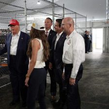 ¿Son los inmigrantes unos ‘invasores extranjeros’, como dice Trump?